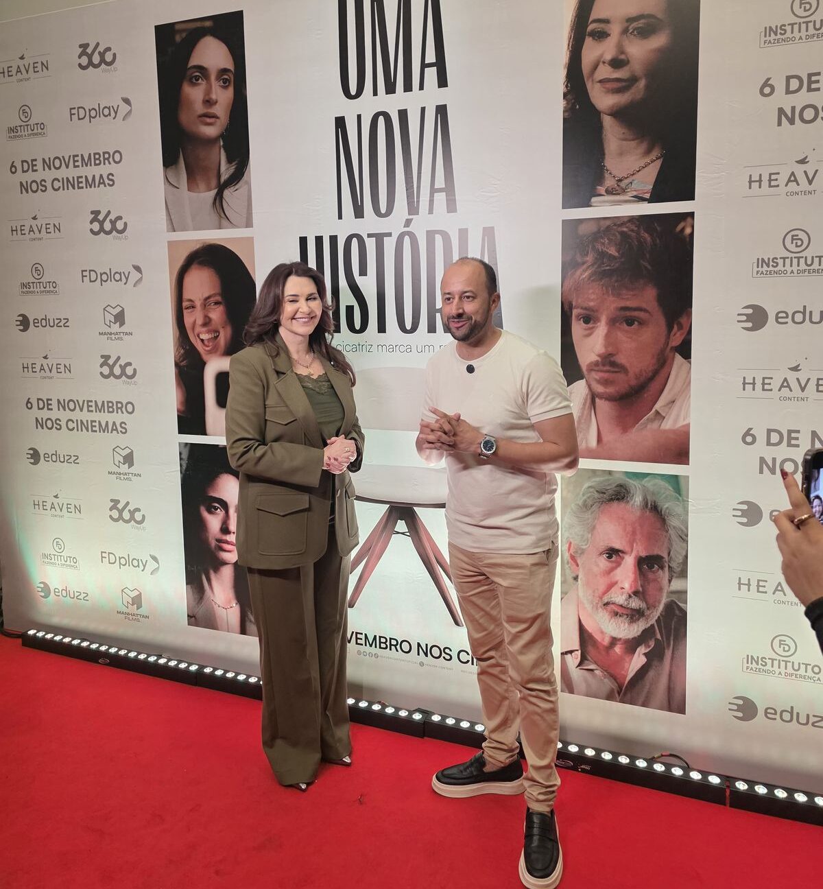 Atores na estreia de 'Uma Nova História' no tapete vermelho.